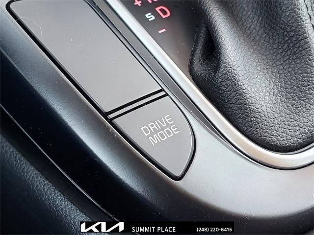 Photo of 2022 Snow White Pearl Kia Soul
