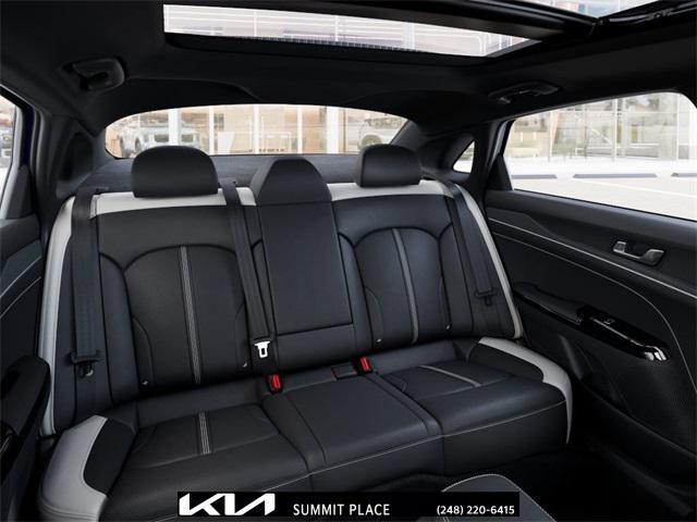 Photo of 2026 Yacht Blue Kia K5