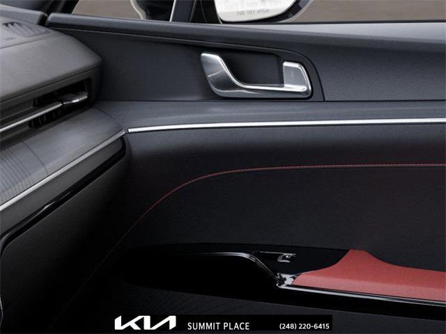 Photo of 2025 Steel Matte Gray Kia K5