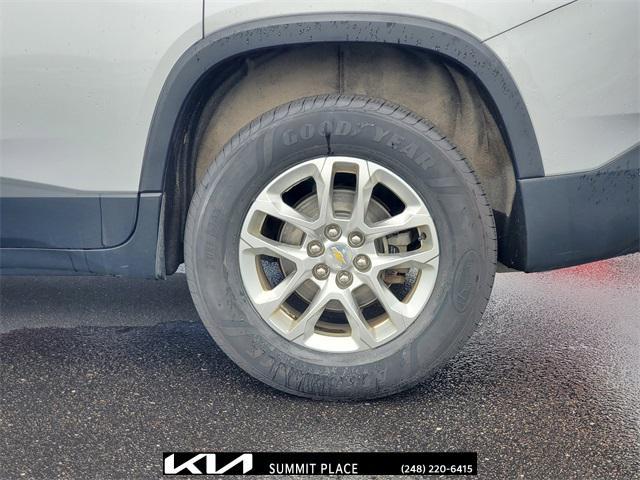 Photo of 2019 Silver Ice Metallic Chevrolet Traverse