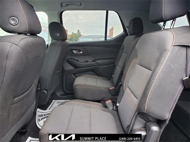 Photo of 2019 Silver Ice Metallic Chevrolet Traverse