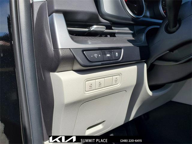 Photo of 2024 Aurora Black Pearl Kia Carnival