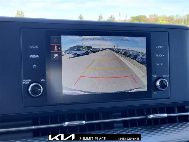 Photo of 2024 Aurora Black Pearl Kia Carnival