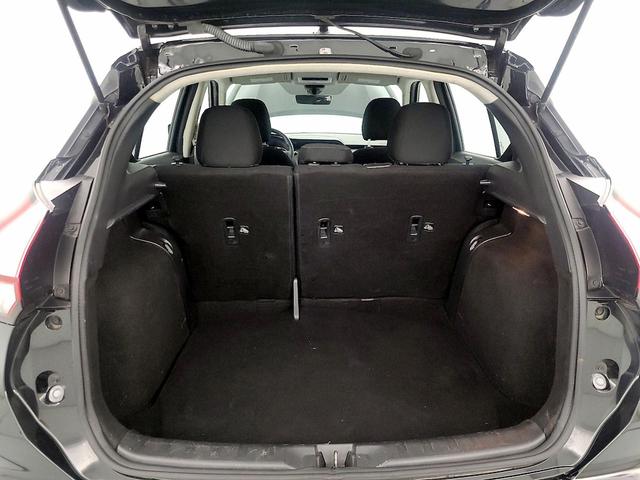 Photo of 2021 Black Nissan Kicks