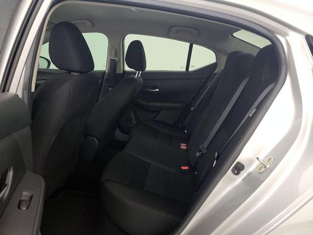 Photo of 2022 Silver Nissan Sentra