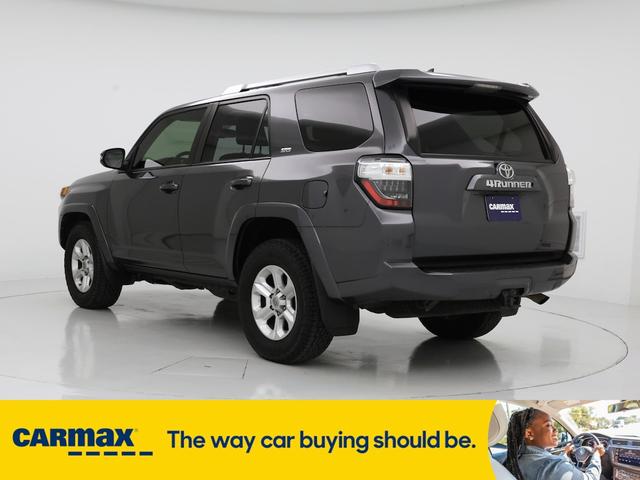 Photo of 2015 Gray Toyota 4Runner