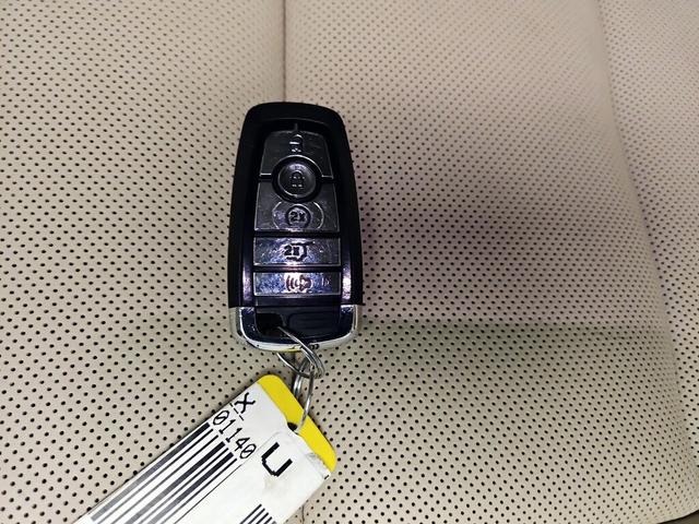 Photo of 2020 Red Lincoln Navigator