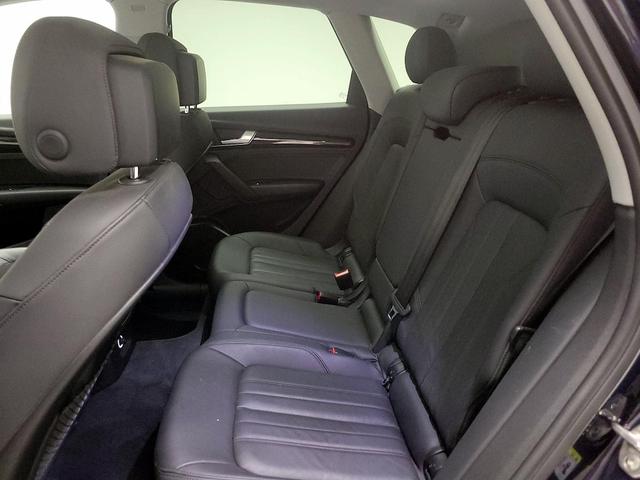 Photo of 2020 Blue Audi Q5 e