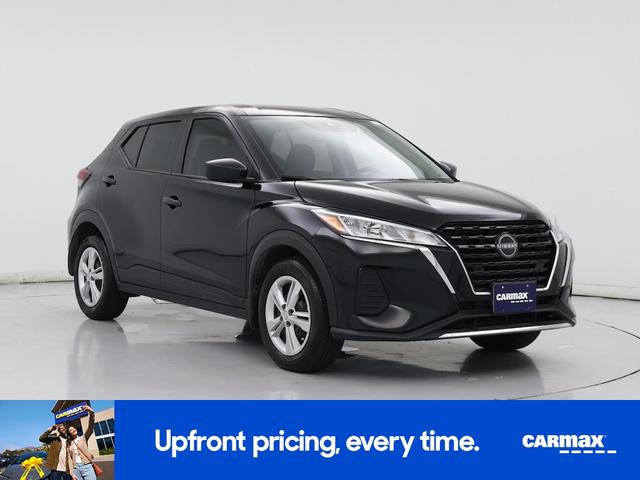 Photo of 2024 Black Nissan Kicks