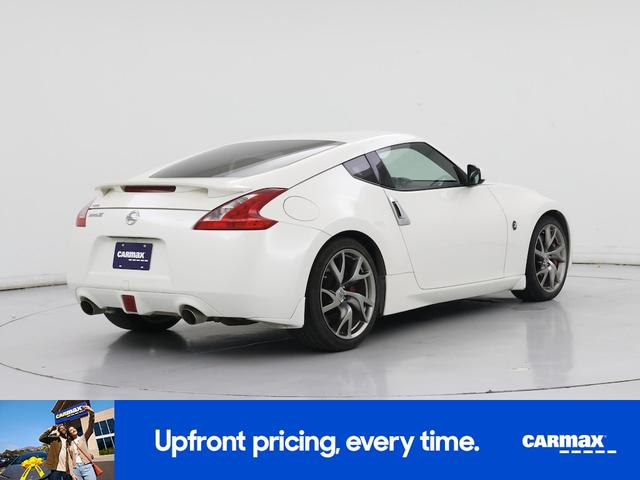 Photo of 2015 White Nissan 370Z