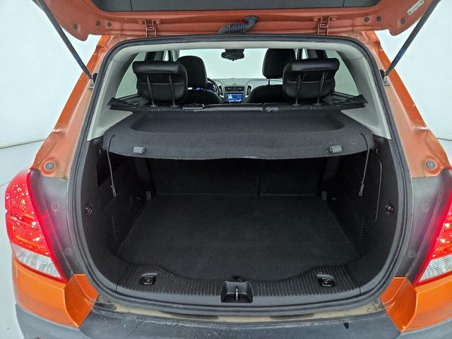 Photo of 2016 Orange Chevrolet Trax