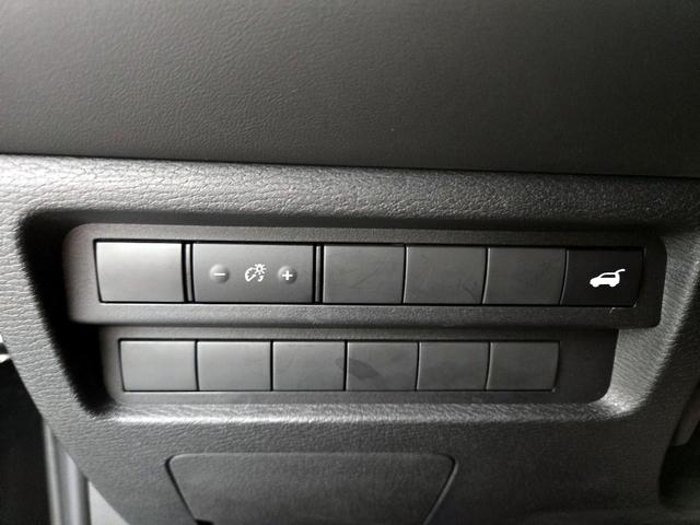 Photo of 2022 Black Mitsubishi Outlander