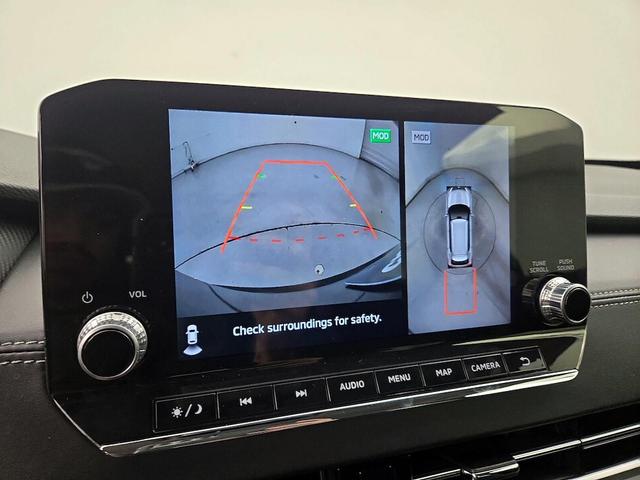 Photo of 2022 Black Mitsubishi Outlander