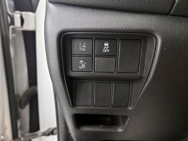 Photo of 2019 White Honda CR-V