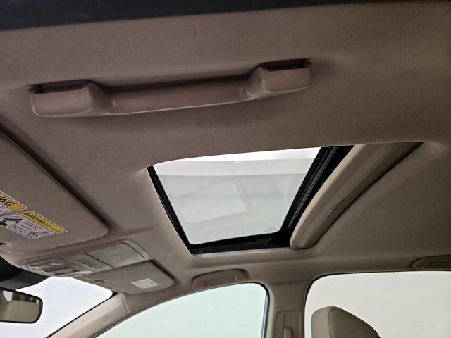 Photo of 2019 White Honda CR-V