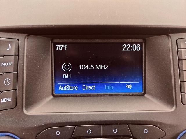 Photo of 2017 Blue Ford Edge