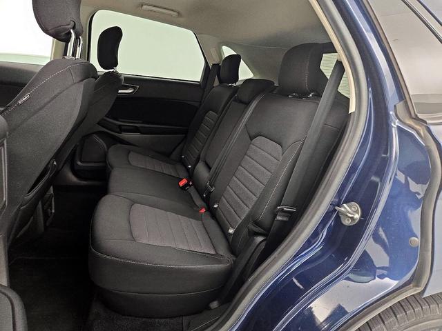 Photo of 2017 Blue Ford Edge