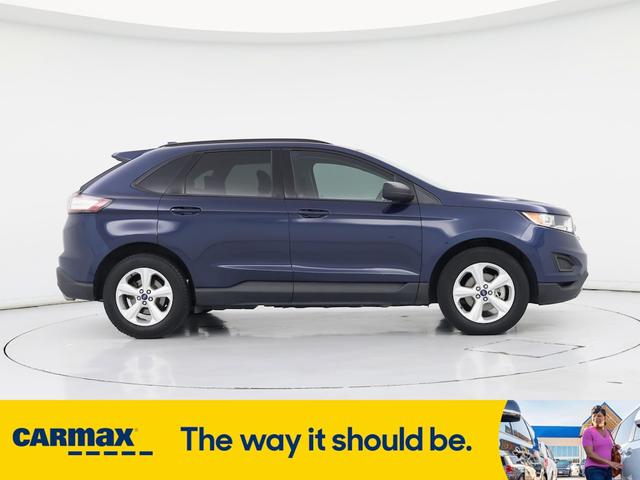 Photo of 2017 Blue Ford Edge