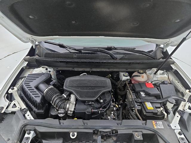 Photo of 2020 White GMC Acadia