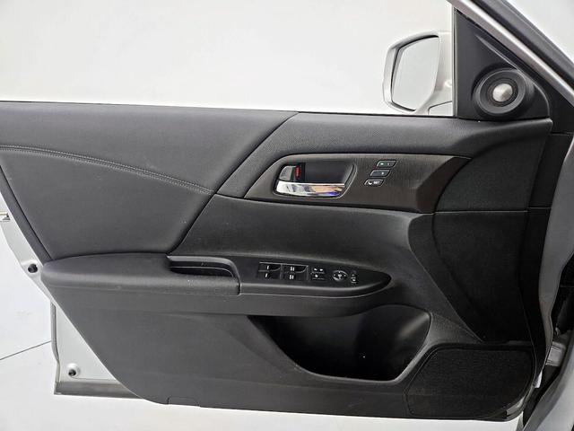 Photo of 2015 Silver Honda Accord