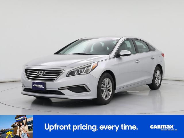 Photo of 2016 Silver Hyundai SONATA