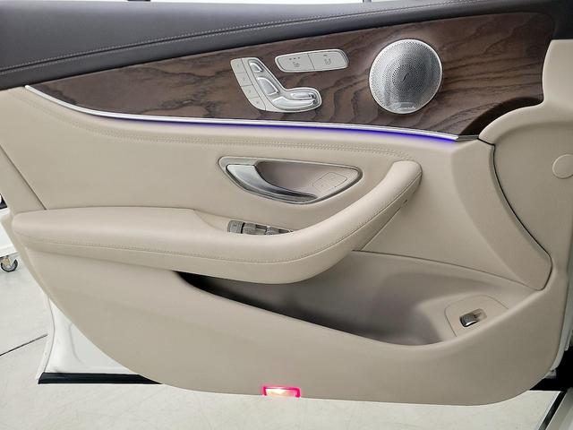 Photo of 2017 White Mercedes-Benz E-Class