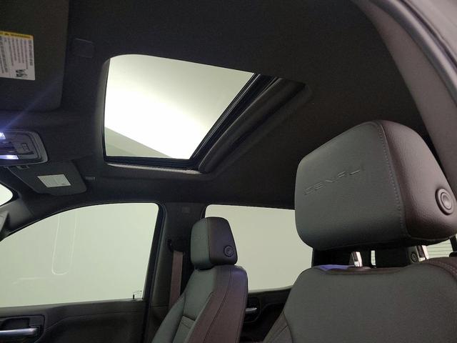 Photo of 2021 Black GMC Sierra 1500
