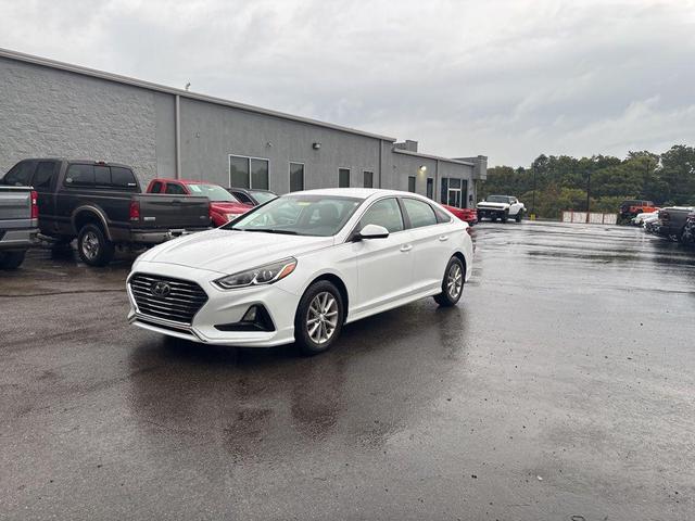Photo of 2019 Quartz White Pearl Hyundai SONATA