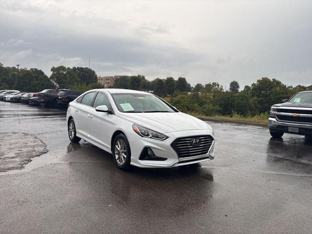 Photo of 2019 Quartz White Pearl Hyundai SONATA