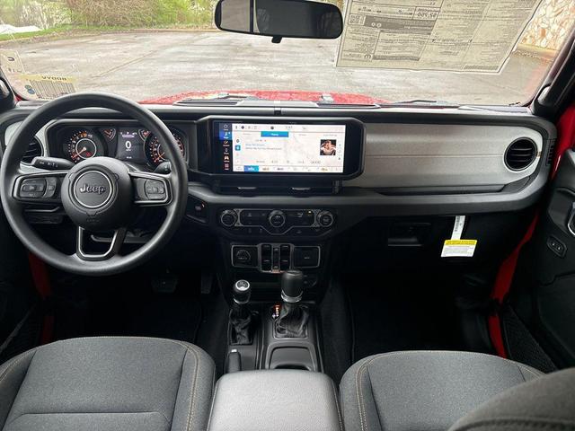 Photo of 2025 Firecracker Red Clearcoat Jeep Gladiator