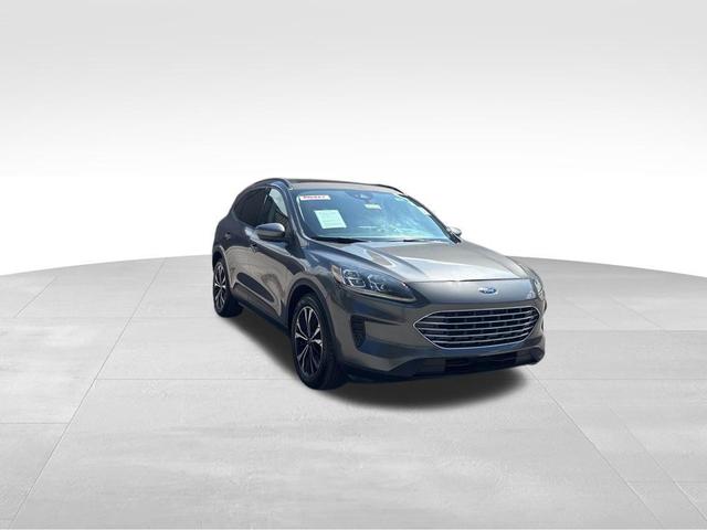 Photo of 2022 Carbonized Gray Metallic Ford Escape
