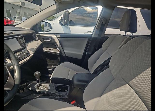 Photo of 2016 Silver Sky Metallic Toyota RAV4