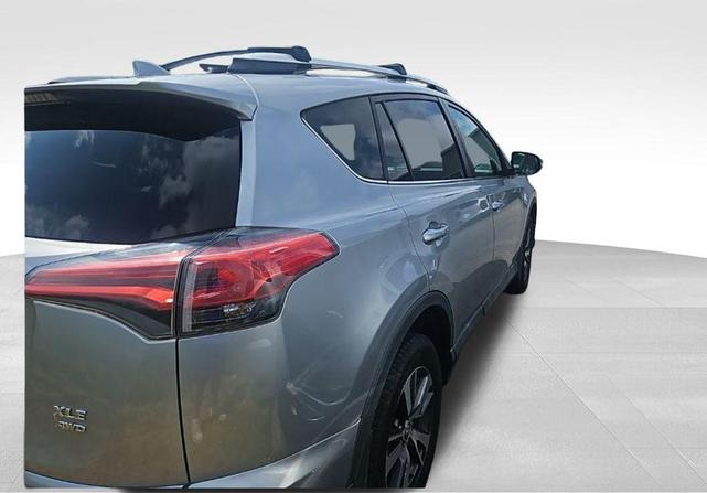 Photo of 2016 Silver Sky Metallic Toyota RAV4