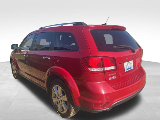 Photo of 2013 Brilliant Red Tri-Coat Pearl Dodge Journey