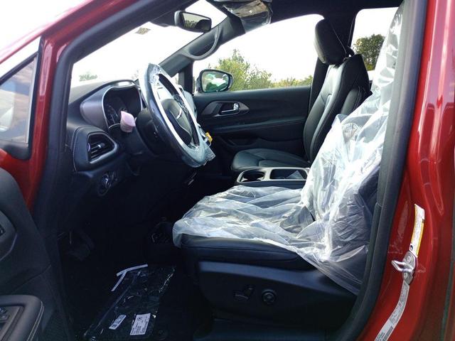 Photo of 2026 Red Hot Pearlcoat Chrysler Pacifica