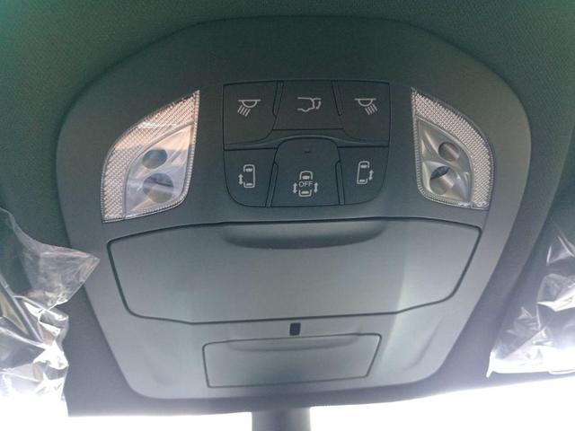 Photo of 2026 Red Hot Pearlcoat Chrysler Pacifica