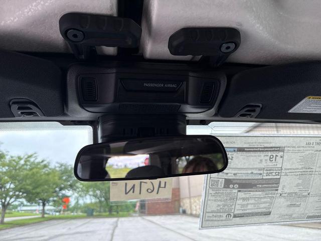 Photo of 2025 Anvil Clearcoat Jeep Gladiator