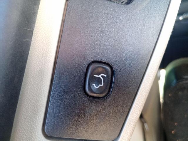 Photo of 2014 Maximum Steel Metallic Clearcoat Chrysler Town & Country
