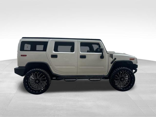 Photo of 2003 White Hummer H2