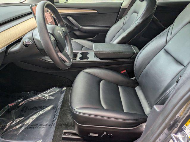 Photo of 2023 Silver/Gray Tesla Model 3