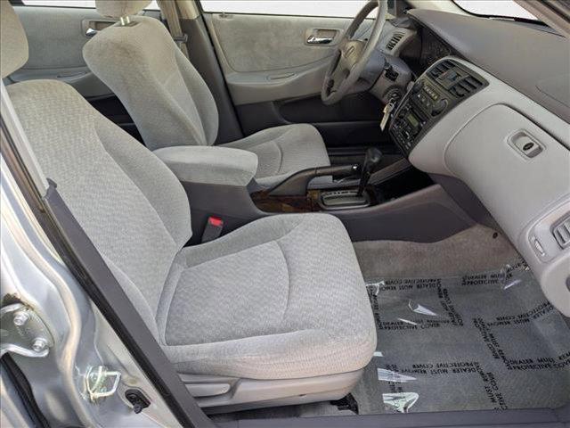 Photo of 2001 Satin Silver Metal Honda Accord