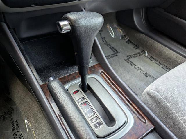 Photo of 2001 Satin Silver Metal Honda Accord