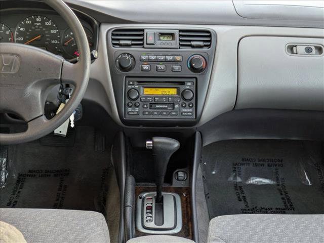 Photo of 2001 Satin Silver Metal Honda Accord