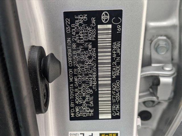 Photo of 2022 Silver/Gray Toyota Corolla