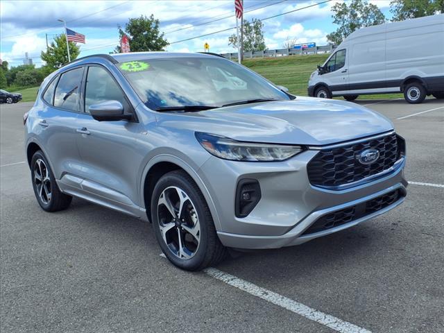 Photo of 2023 Silver Ford Escape