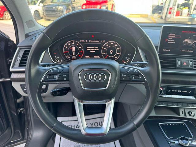 Photo of 2019 Gray Audi Q5