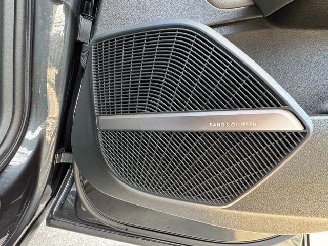 Photo of 2019 Gray Audi Q5