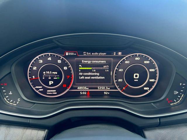 Photo of 2019 Gray Audi Q5