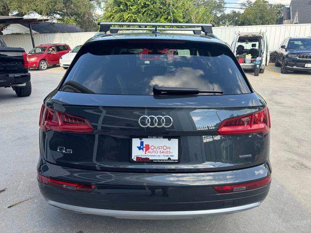 Photo of 2019 Gray Audi Q5