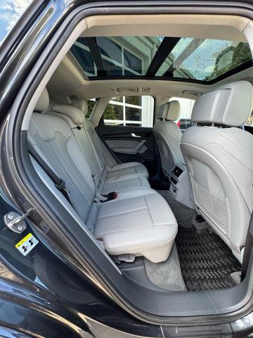 Photo of 2019 Gray Audi Q5